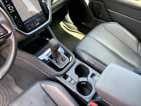Used 2025 Subaru Forester Limited AWD/4WD image 16