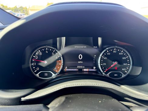 Used 2022 Jeep Renegade Latitude image 17