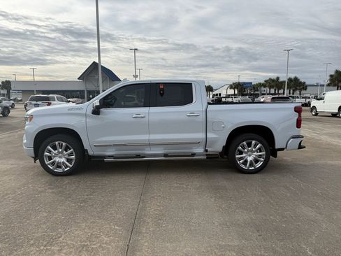 New 2026 Chevrolet Silverado 1500 High Country w/ High Country Premium Package image 16