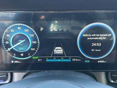 Used 2025 Hyundai Elantra SEL w/ Cargo Package FWD image 26