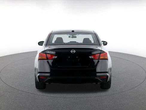 Used 2025 Nissan Altima 2.5 SV FWD image 7