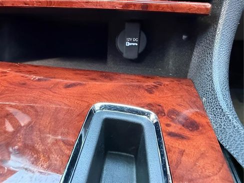 Used 2014 Chrysler 300 RWD image 39