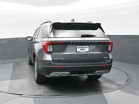 New 2026 Ford Explorer Active w/ Active Comfort Package image 7