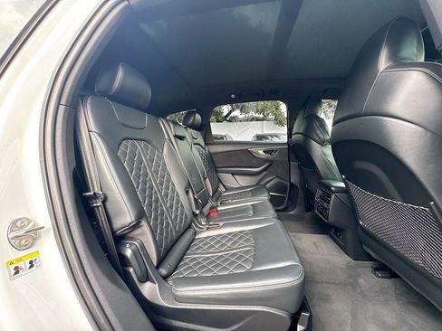 Used 2021 Audi SQ7 Premium Plus w/ Driver Assistance Package image 31