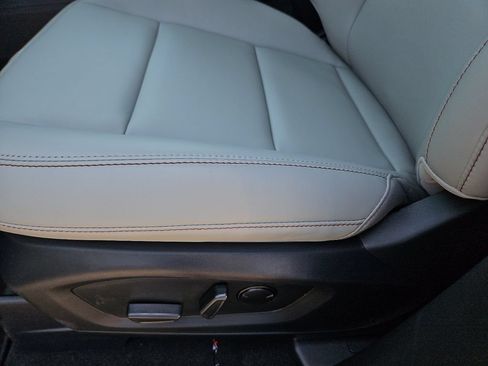 New 2026 Ford Explorer Active w/ Active Comfort Package RWD image 23