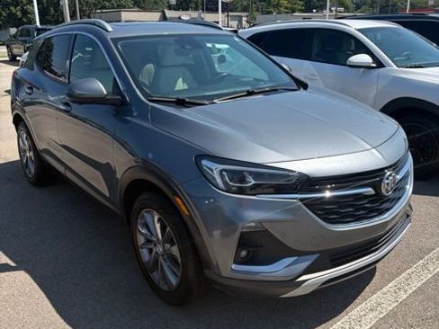Used 2020 Buick Encore GX Essence w/ Experience Buick Package AWD/4WD image 3