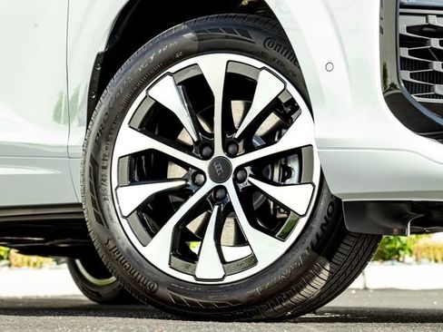 New 2026 Audi Q3 quattro 2.0T AWD/4WD image 7