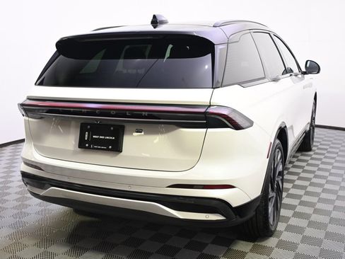 New 2026 Lincoln Nautilus Reserve w/ Jet Appearance Package image 6