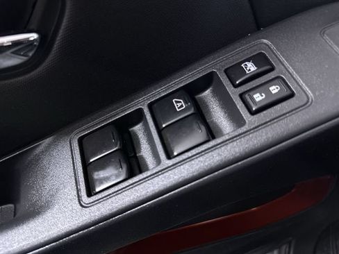 Used 2024 Nissan Frontier Pro-X RWD image 24