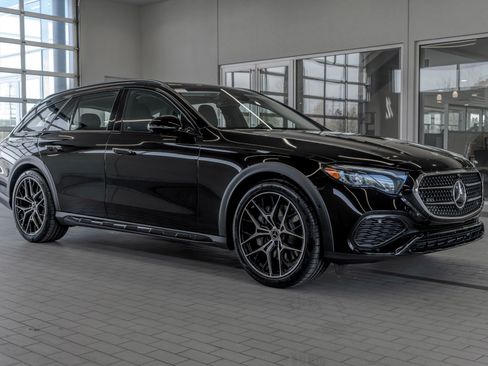 Used 2025 Mercedes-Benz E 450 4MATIC All-Terrain Wagon image 11