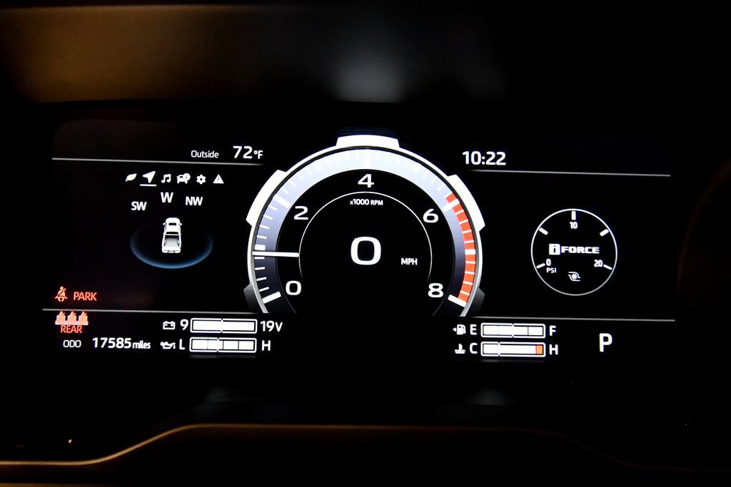 Used 2024 Toyota Tundra Limited AWD/4WD image 22