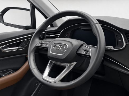 Used 2022 Audi Q7 2.0T Premium w/ Convenience Package AWD/4WD image 16