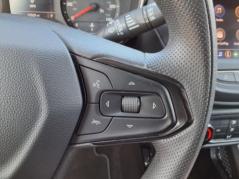 Used 2023 Chevrolet TrailBlazer LT FWD image 14
