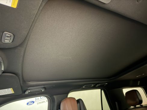 Used 2024 Lincoln Navigator Reserve image 7