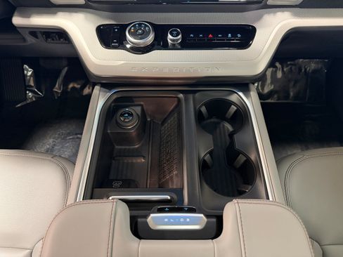 Certified 2025 Ford Expedition Max Active AWD/4WD image 26
