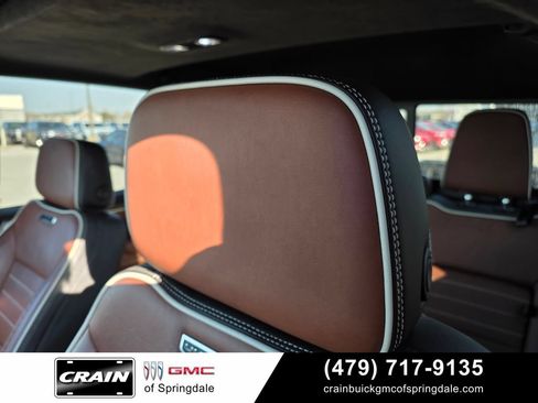 Used 2024 GMC Sierra 1500 Denali Ultimate AWD/4WD image 21