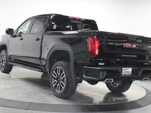 New 2026 GMC Sierra 1500 AT4 w/ AT4 Premium Package image 9