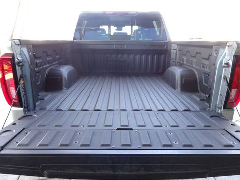 New 2026 GMC Sierra 1500 AT4X w/ LPO, Black Badging Package AWD/4WD image 7