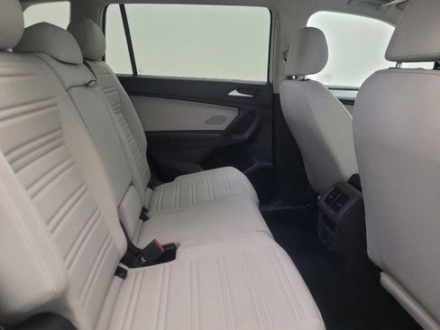 Used 2022 Volkswagen Tiguan S FWD image 19