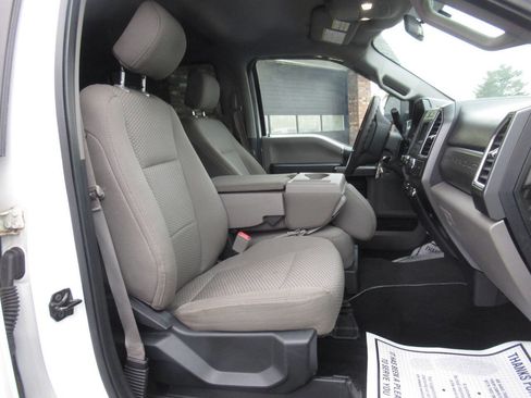 Used 2018 Ford F250 XLT w/ Snow Plow Prep Package image 9