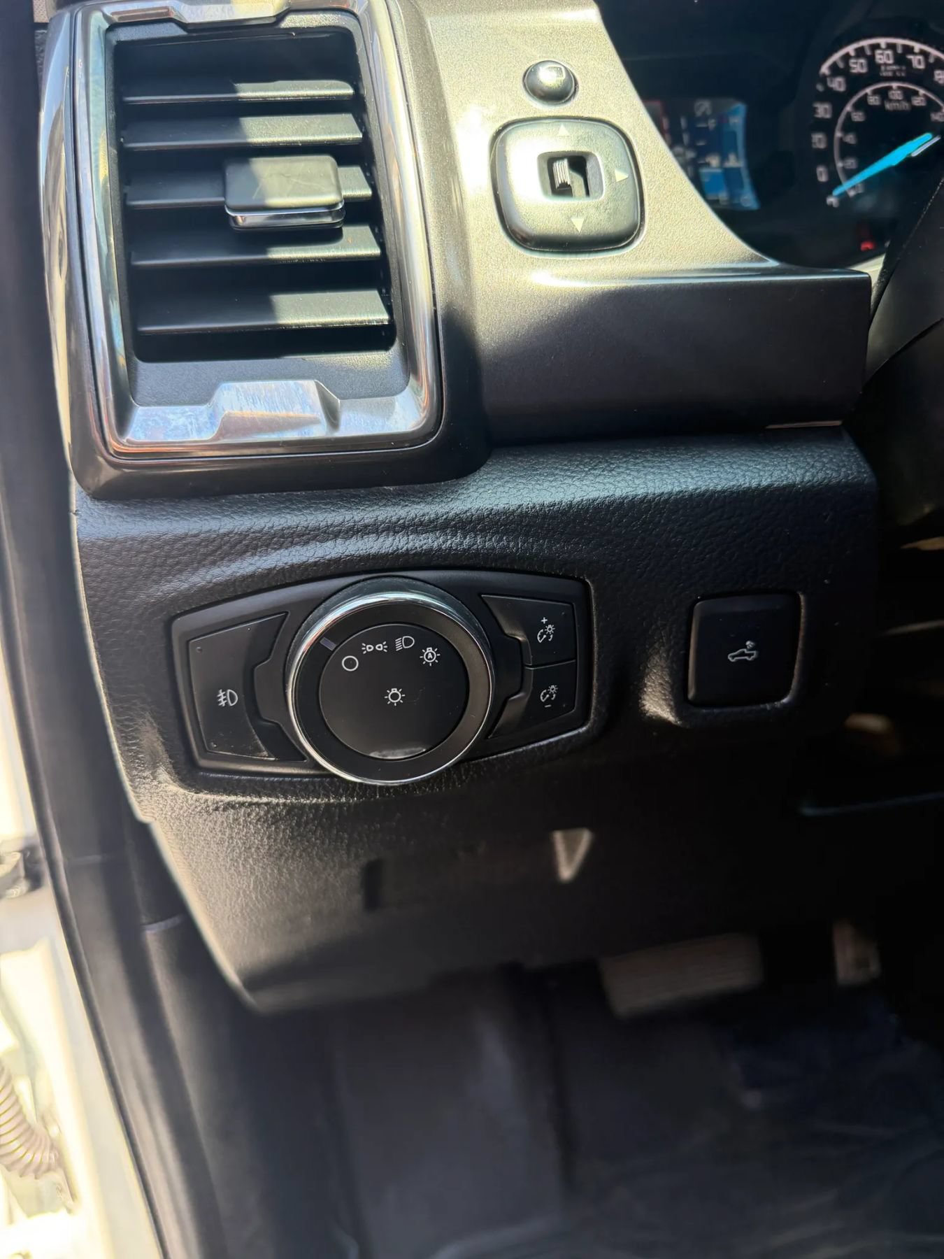 Used 2021 Ford Ranger Lariat w/ Technology Package AWD/4WD image 23