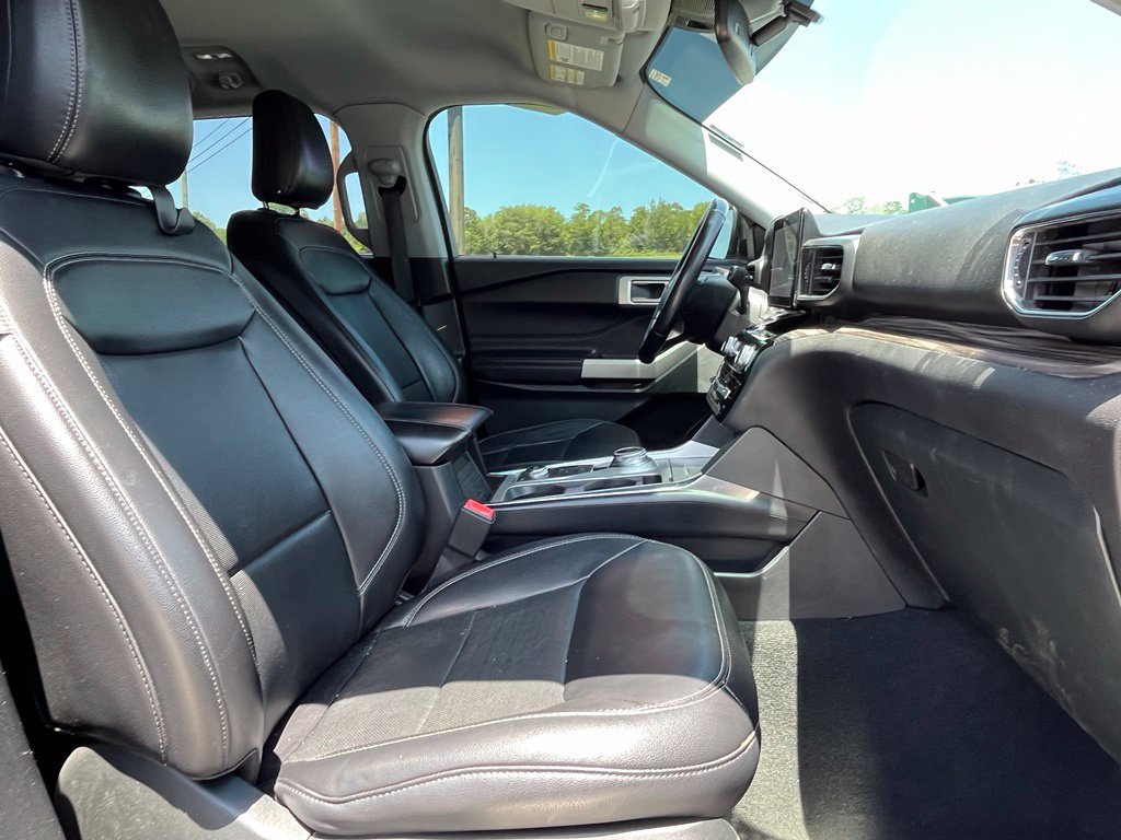 Used 2021 Ford Explorer Limited AWD/4WD image 32