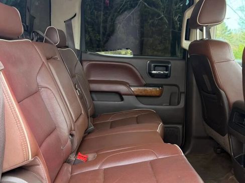 Used 2015 Chevrolet Silverado 3500 High Country w/ Duramax Plus Package image 27