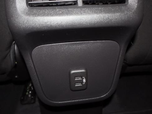 Used 2020 Chevrolet Equinox LT image 14