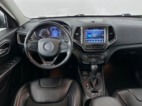 Used 2020 Jeep Cherokee Trailhawk w/ Cold Weather Group image 21