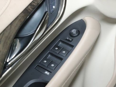 Used 2016 Cadillac ATS Luxury w/ Sun And Sound Package image 22