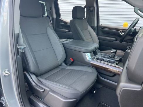 Used 2025 GMC Sierra 1500 Elevation image 38