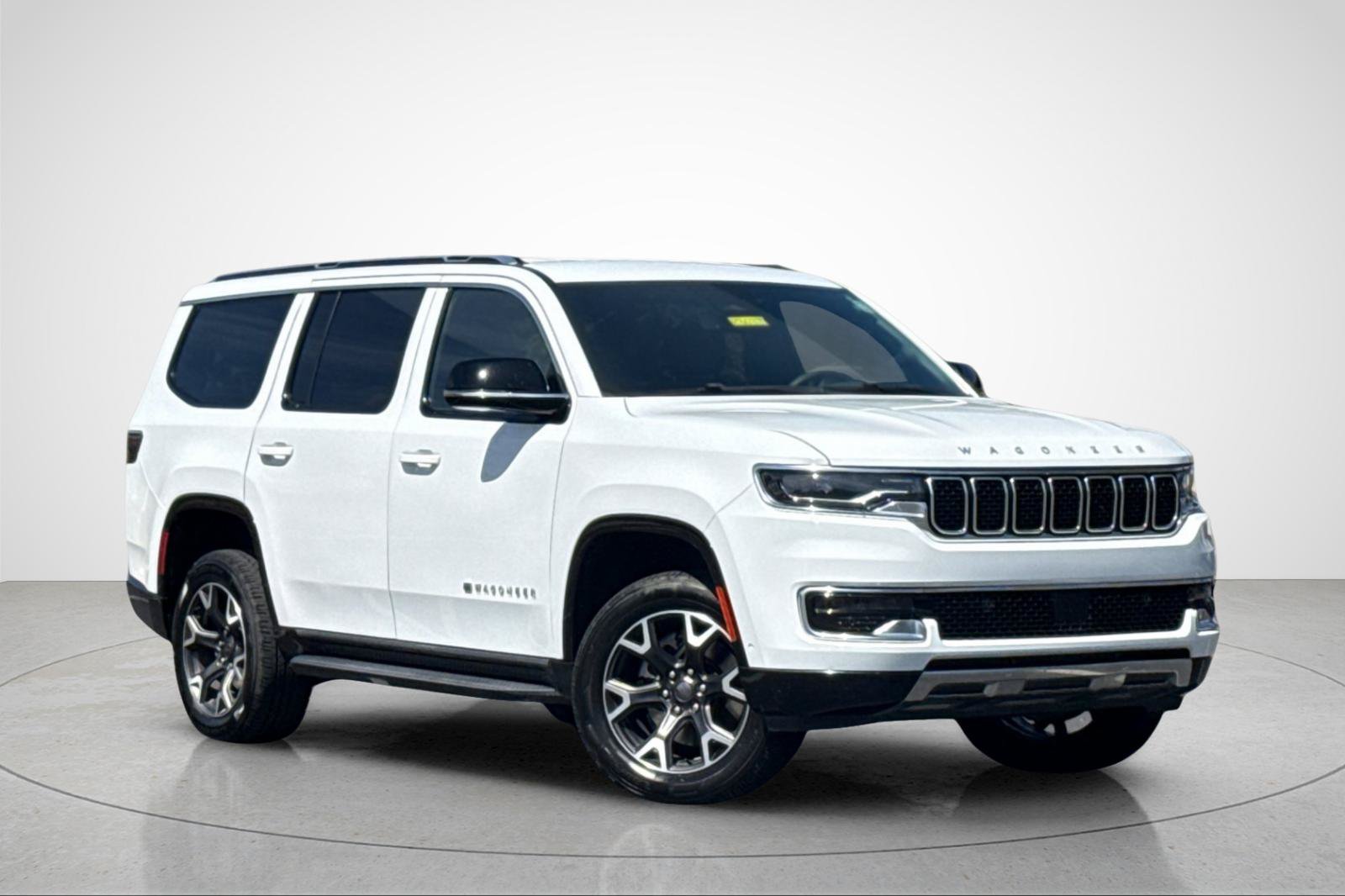 Used 2024 Jeep Wagoneer Series III AWD/4WD image 2