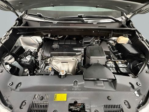 Used 2018 Toyota Highlander LE image 20