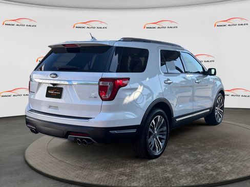 Used 2018 Ford Explorer Platinum AWD/4WD image 10