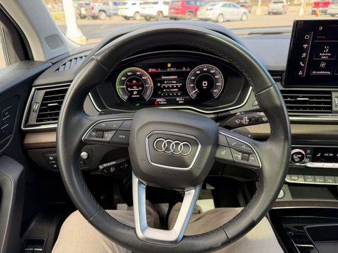 Used 2021 Audi Q5 e Prestige w/ Prestige Package AWD/4WD image 18