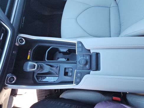 Certified 2024 Toyota Grand Highlander AWD image 20