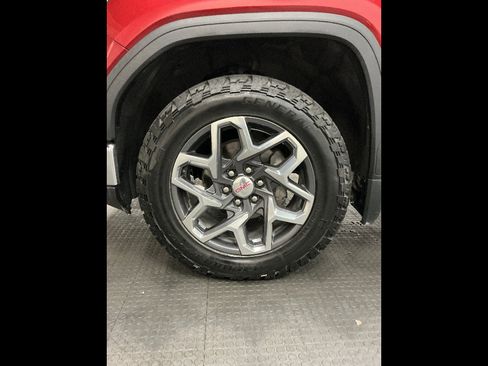 Used 2023 GMC Sierra 1500 SLT w/ SLT Convenience Package AWD/4WD image 43