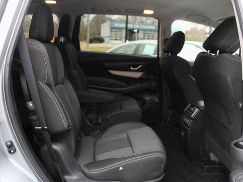Used 2020 Subaru Ascent Premium w/ Convenience Package image 32