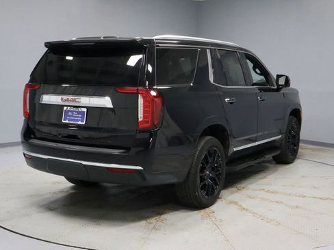 Used 2024 GMC Yukon SLT w/ SLT Luxury Package AWD/4WD image 12