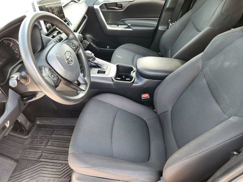 Used 2023 Toyota RAV4 LE AWD/4WD image 12