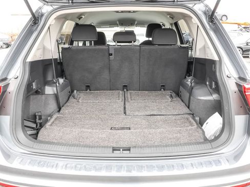 Used 2022 Volkswagen Tiguan S image 31