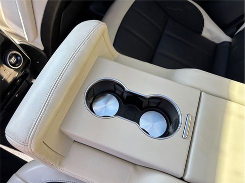 Used 2019 Land Rover Range Rover Sport HST image 46