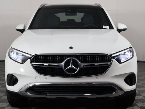 Certified 2026 Mercedes-Benz GLC 300 image 2