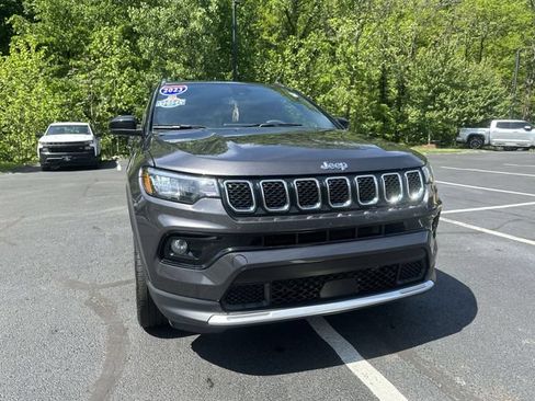 Used 2023 Jeep Compass Limited AWD/4WD image 11