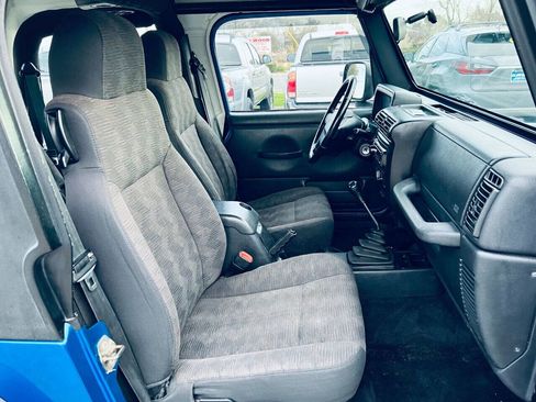 Used 2003 Jeep Wrangler X image 20