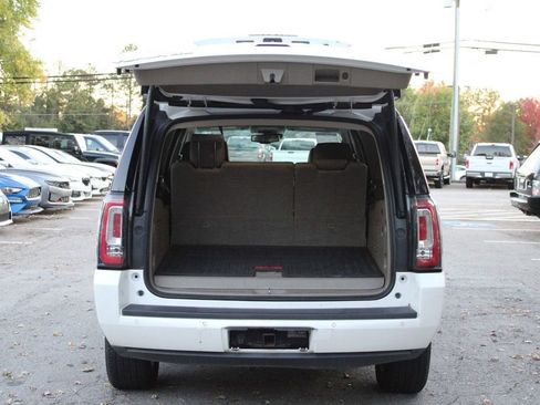 Used 2018 GMC Yukon XL SLT w/ Open Road Package image 7