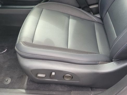 Used 2024 Chevrolet Equinox EV LT AWD/4WD image 17