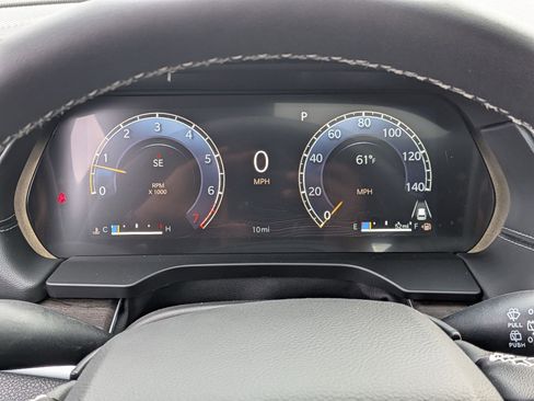 New 2025 Jeep Grand Cherokee Limited image 18