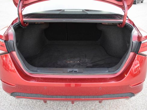 Used 2024 Nissan Sentra SV image 21