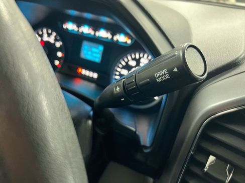 Used 2020 Ford F150 XLT image 17